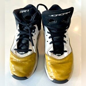 Youth Jordan B Loyals